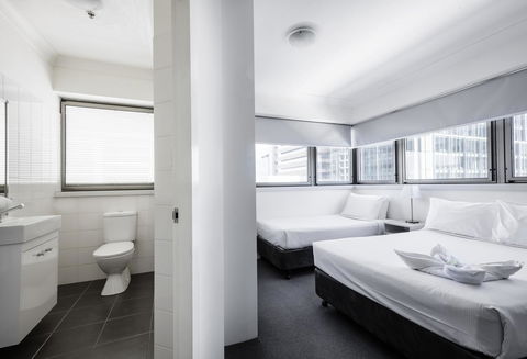 George Williams Hotel - Southport Accommodation 32