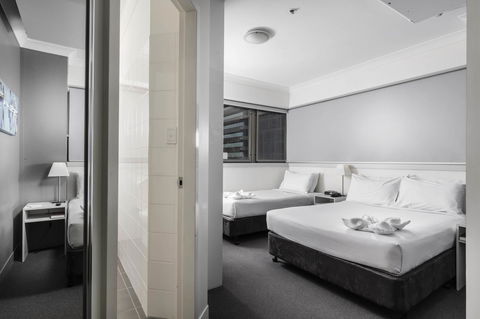 George Williams Hotel - Southport Accommodation 33