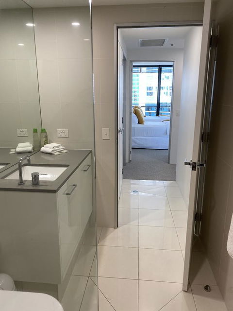 Circle On Cavill 2, 3, 4 & 5 Bedroom SkyHomes & SUB PENTHOUSES By Gold Coast Holidays - Southport Accommodation 2