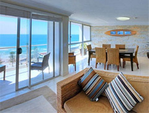 Burleigh Beach Tower - Southport Accommodation 12