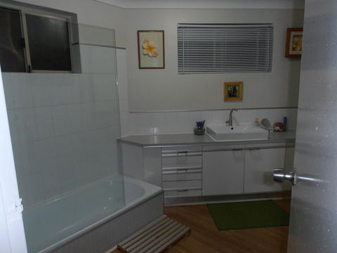 VILY Place - Southport Accommodation 5