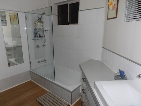 VILY Place - Southport Accommodation 4