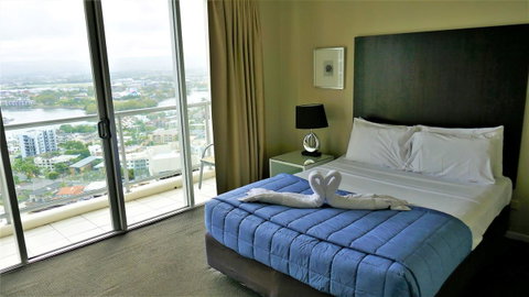 Chevron Renaissance - Private Apartments - Southport Accommodation 26