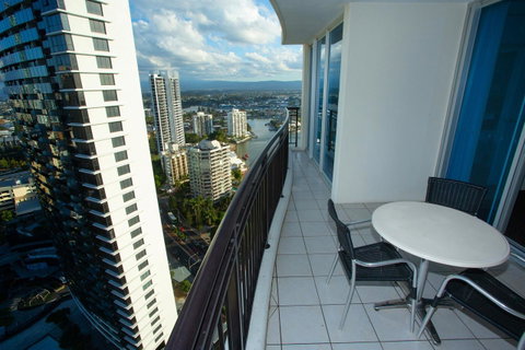 Chevron Renaissance - Private Apartments - Southport Accommodation 33