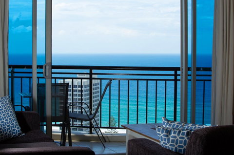 Chevron Renaissance - Private Apartments - Southport Accommodation 10