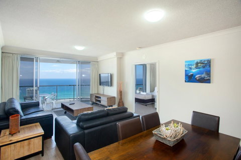 Chevron Renaissance - Private Apartments - Southport Accommodation 1
