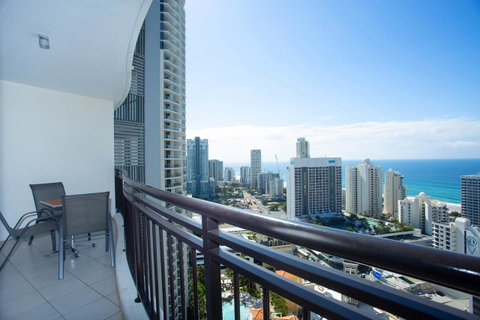 Chevron Renaissance - Private Apartments - Southport Accommodation 17