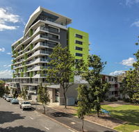 Code Apartments - Southport Accommodation