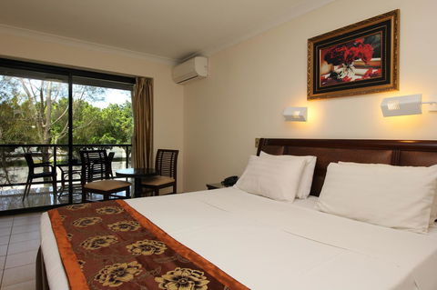 Novena Palms Motel - Southport Accommodation 11