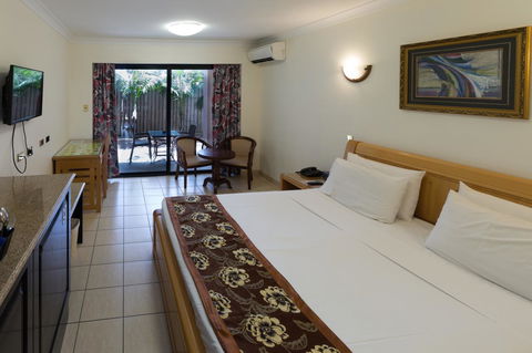 Novena Palms Motel - Southport Accommodation 16