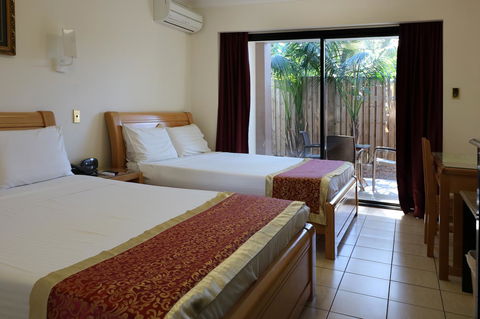 Novena Palms Motel - Southport Accommodation 22