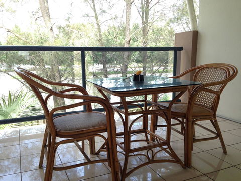 Novena Palms Motel - Southport Accommodation 18