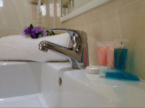 Novena Palms Motel - Southport Accommodation 2