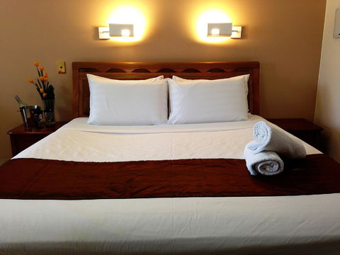 Novena Palms Motel - Southport Accommodation 12