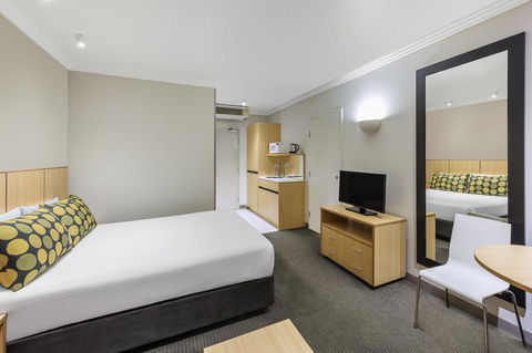 Mercure Brisbane Garden City - Southport Accommodation 26