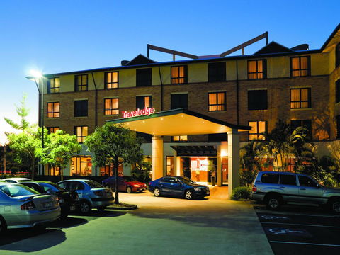 Mercure Brisbane Garden City - Southport Accommodation 8