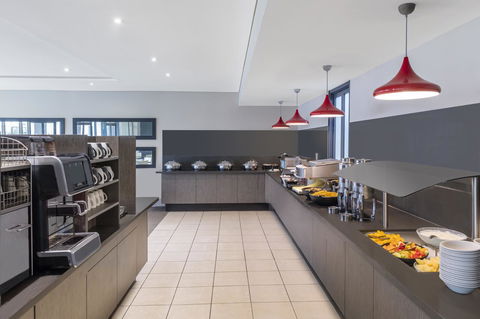 Mercure Brisbane Garden City - Southport Accommodation 33
