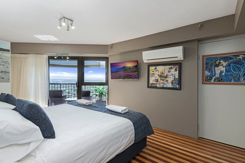 Burleigh Esplanade Apartments - Southport Accommodation 32