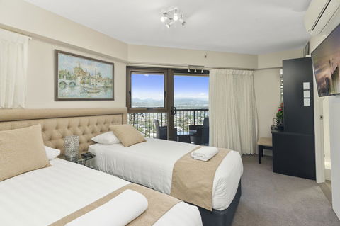 Burleigh Esplanade Apartments - Southport Accommodation 34