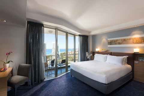 Sofitel Gold Coast Broadbeach - Accommodation Southport 3