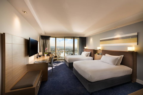 Sofitel Gold Coast Broadbeach - Accommodation Southport 6