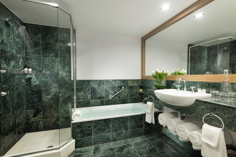 Sofitel Gold Coast Broadbeach - Accommodation Southport 2