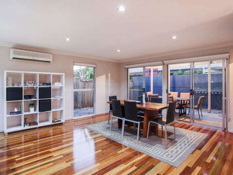 Hamilton Executive - Southport Accommodation 2