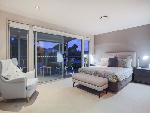 Hamilton Executive - Southport Accommodation 7