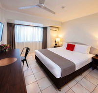 Hides Hotel - Southport Accommodation