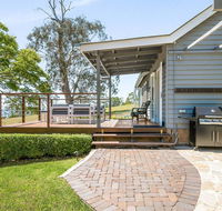 Hollow Tree Farm - Southport Accommodation
