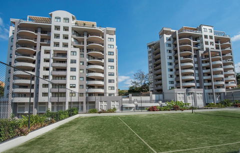 The Oasis Apartments - Southport Accommodation 4