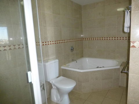 The Oasis Apartments - Southport Accommodation 19