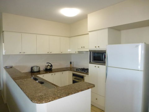 The Oasis Apartments - Southport Accommodation 16