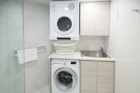 Miami Beachside Holiday Apartments - Southport Accommodation 17