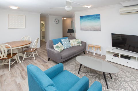 Miami Beachside Holiday Apartments - Southport Accommodation 10