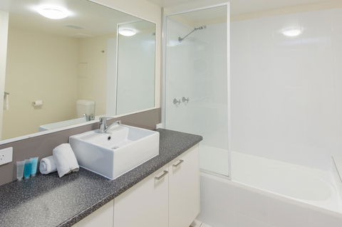 Miami Beachside Holiday Apartments - Southport Accommodation 25