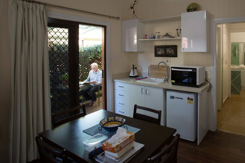 Pale Pacific Holiday Units - Southport Accommodation 26