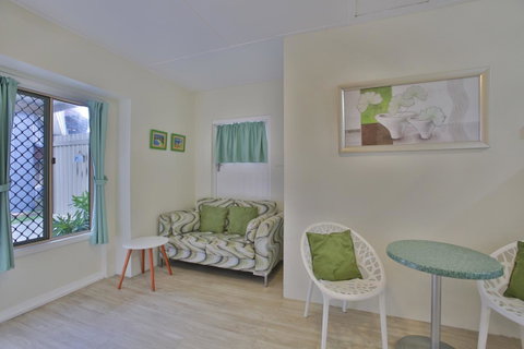 Pale Pacific Holiday Units - Southport Accommodation 18
