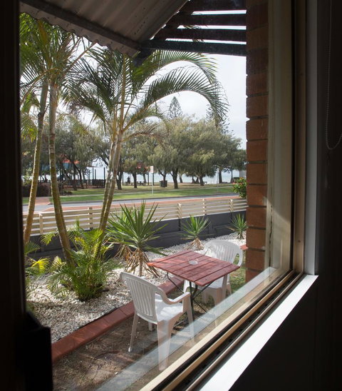 Pale Pacific Holiday Units - Southport Accommodation 25