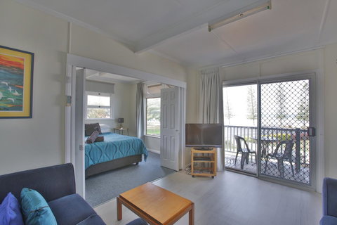 Pale Pacific Holiday Units - Southport Accommodation 13