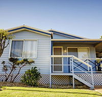 Wavecrest Village  Tourist Park - Southport Accommodation