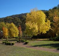 Willowlake Cottages - Southport Accommodation