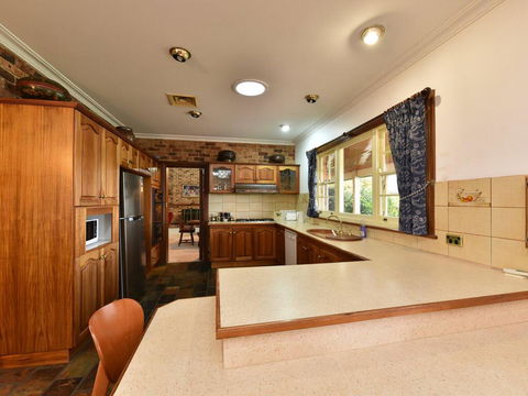 Wine Country Homestead 4-6br House - Southport Accommodation 3