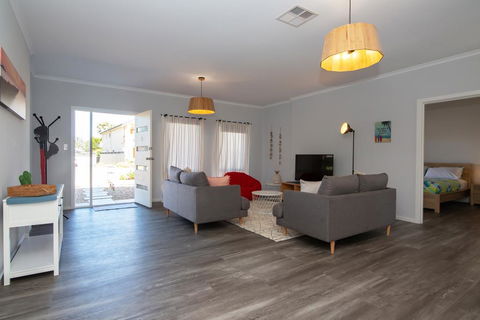 Xanadu - Aldinga Beach - Southport Accommodation 3