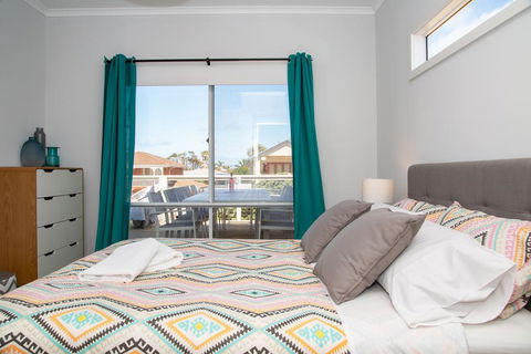 Xanadu - Aldinga Beach - Southport Accommodation 2