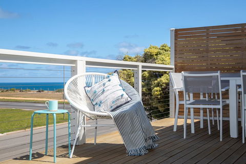 Xanadu - Aldinga Beach - Southport Accommodation 0