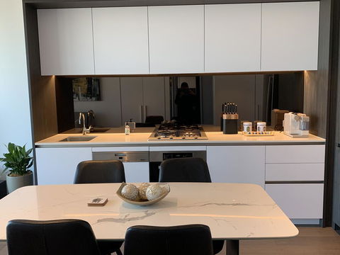 Xu's Residence@No.1 Collins Wharf - Southport Accommodation 2