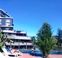 Yarra River Luxury 1BD Apartment - Southport Accommodation