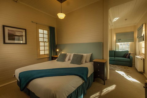 Yarrangobilly Caves House - Southport Accommodation 2