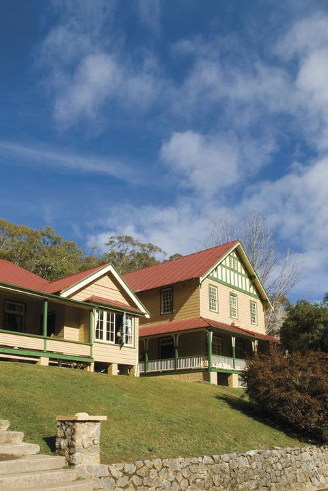 Yarrangobilly Caves House - Southport Accommodation 3